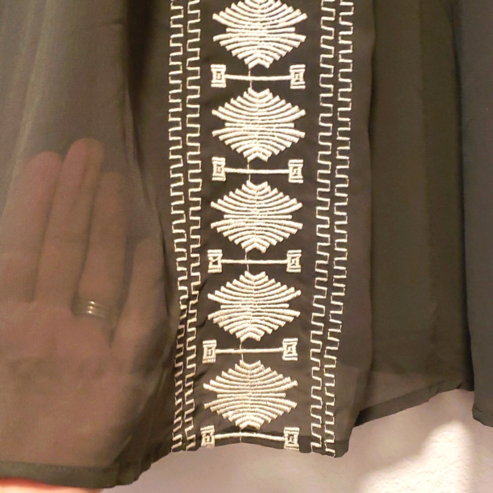 Dress - Picture 3 of 5